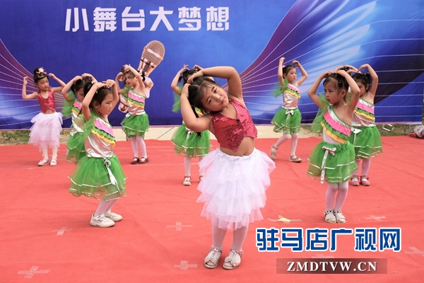 正阳县留守孩子快乐过“六一”