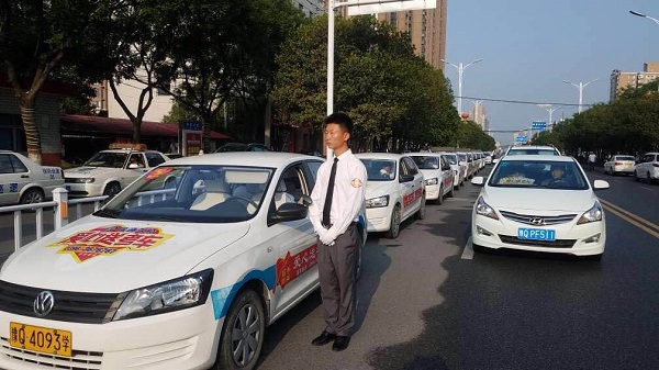 瑞通驾校连续五年爱心送考 助力梦想起航