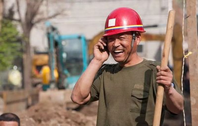 @农民工 乡音不改影响收入！调查显示普通话能力直接影响工资水平