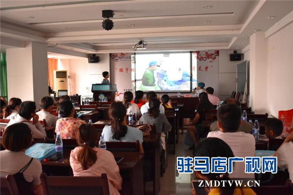 驻马店眼科医院引进新一代德国蔡司全飞秒并进行手术直播