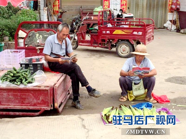 确山县法律援助中心开展志愿服务宣传活动