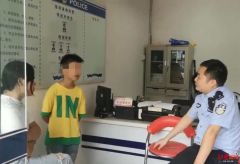 11岁男孩拿户口本到派出所要分户：上各种补习班受不了了