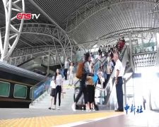 2019年中国铁路暑运开启 预计发送旅客7.2亿人次