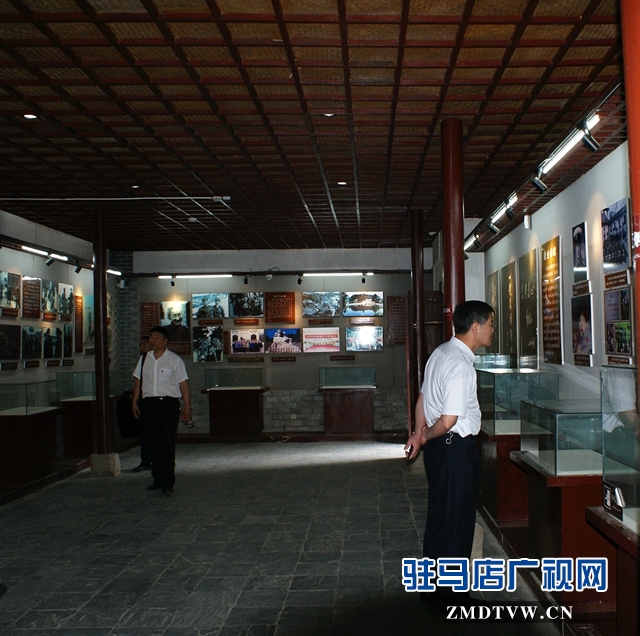 确山县卫生计生监督所开展“不忘初心 牢记使命”主题党日活动