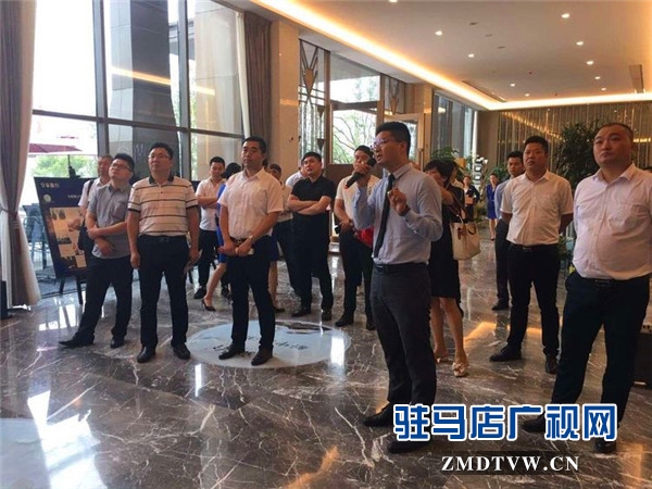 驻马店市企业家协会第九组与水屯镇钟楼村结对帮扶暨精准扶贫捐赠活动圆满举行