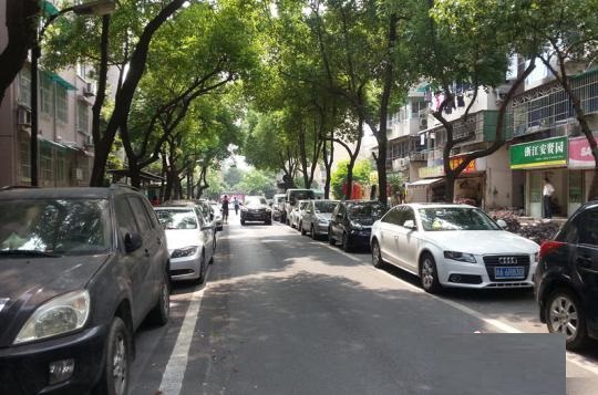 驻马店市政府加强对全市干线公路两侧建筑控制区的管理
