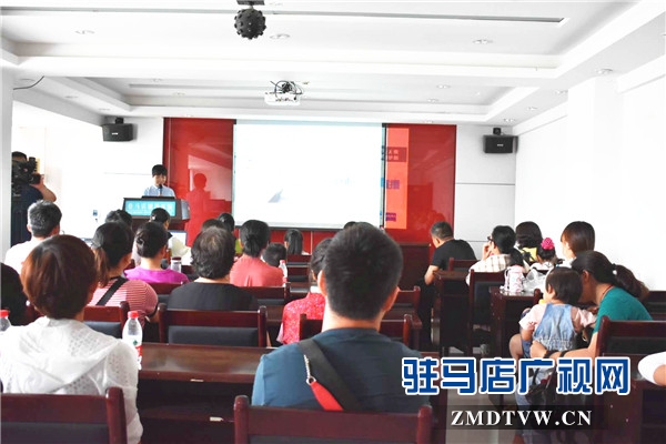 第二期蔡司全飞秒手术直播在驻马店眼科医院圆满举行