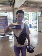 才交还10万元又捡到钱包 货车司机拒受访：不想出名