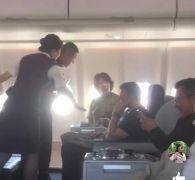 大闹国航头等舱，这名“监督员”啥来头？