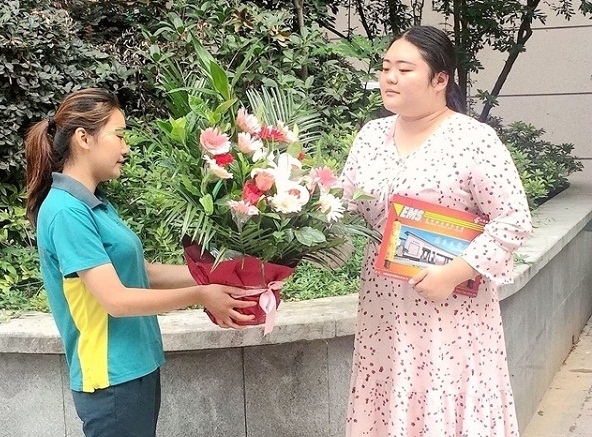 驻马店市投递出今年高考第一份录取通知书