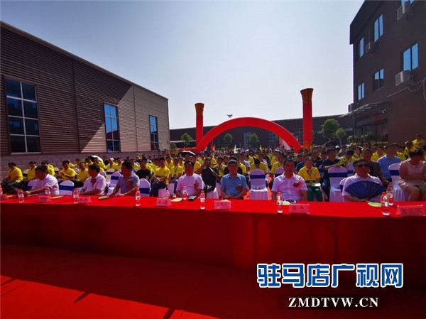 河南李三食品 (遂平）新厂开业庆典暨爱心资助贫困大学生启动仪式温情启幕