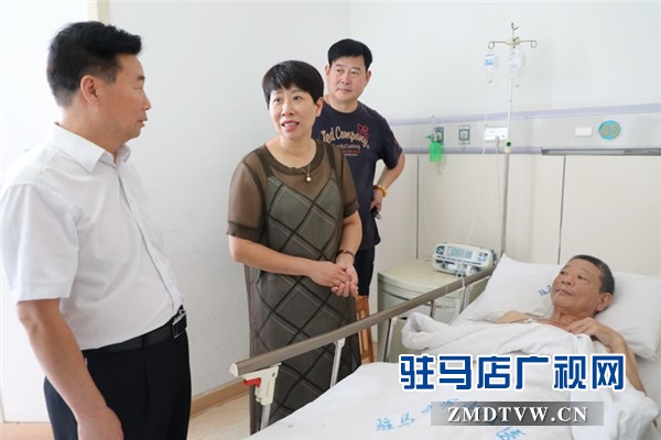 驻马店市餐饮与饭店行业协会名厨委员会为患病厨师长捐赠爱心善款78000元 