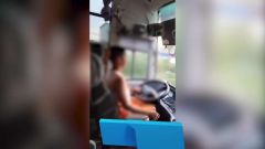 司机下车未拔钥匙14岁儿子直接开走了 交警：开了4公里