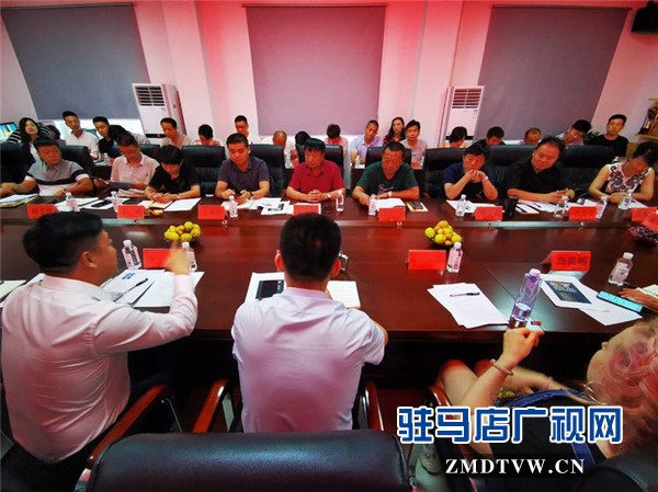 驻马店市企业家协会成功召开中加国际产业合作发展论坛恳谈会为北美考察团献策献力