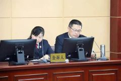 湖北乡镇学校会计套取公款1604万：赌博、打赏女主播
