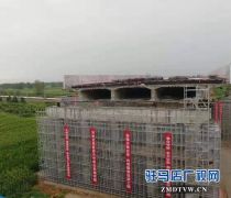 周南高速上跨京广铁路桥“华丽转身” 跨越京广铁路