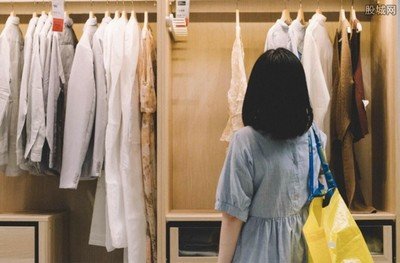 北京消协买100件衣服有25件不达标 阿玛尼、ONLY等上榜