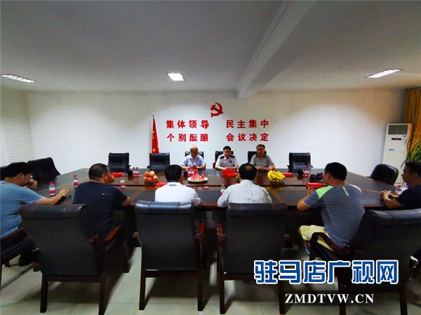 驻马店市平舆商会复转军人代表八一建军节赴驿城区消防大队看望慰问消防应急救援队伍
