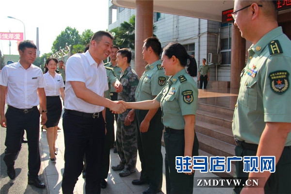驻马店市企业拥军优属协会会长、青商会会长、鹏宇集团创始人总裁朱新红率队开展八一建军节慰问活动