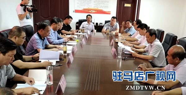 省农机局调研组到正阳县调研花生机收扬尘治理工作