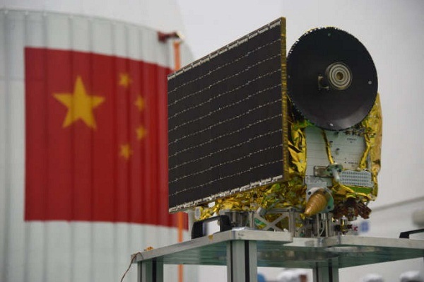 “龙江二号”完成环月探测使命，受控撞月