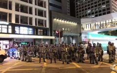 为什么乱港派头目的子女无一上街游行？