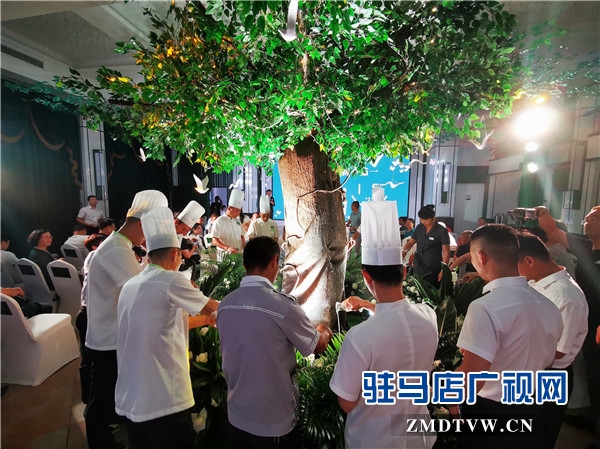 亲情树•团结路店重装开业暨亲情树15周年活动庆典荣耀绽放