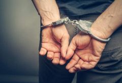 中国警方从巴西引渡一名潜逃十年的涉黑犯罪主要嫌疑人