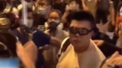 香港暴徒再生内讧：黑衣人被“自己人”打爆头