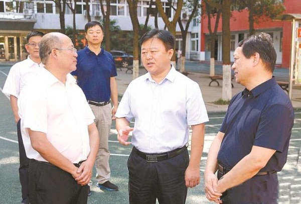 陈星：全面提升高中教育质量水平