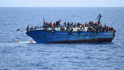 一艘非法移民船只在利比亚海域沉没约40人失踪