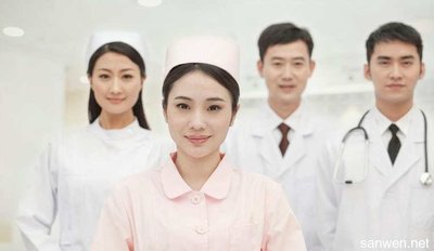 中国超4000万失能老年人面临照护难 护理人才缺口大