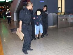 云南一命案嫌犯潜逃18年被抓