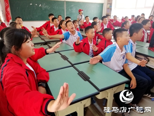 驻马店市万人唱豫剧挑战吉尼斯