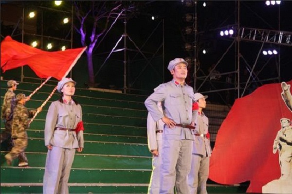 武警河南省总队驻马店支队等单位联合举行庆祝新中国成立70周年文艺晚会