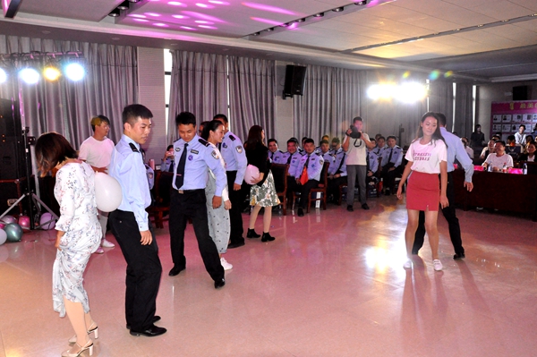 最美的季节遇见最美的你