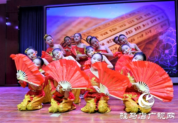 政协正阳县委员会举行庆祝新中国成立70周年文艺晚会