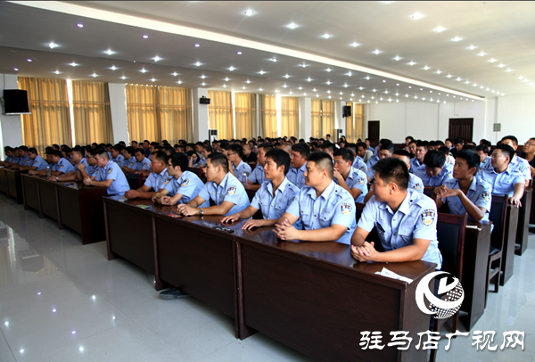 平舆县公安局对500名辅警进行专门智能平台建设使用培训