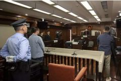 “咸猪手”被判实刑！法律就该斩断色狼的最后一丝侥幸