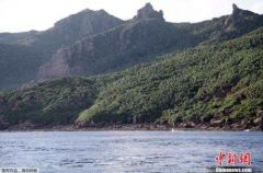 中国海警舰艇编队在我钓鱼岛领海内巡航