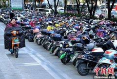 电动自行车逐步禁行引热议：管理能否“一刀切”？