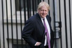 英国通过“12月12日提前大选”的议案