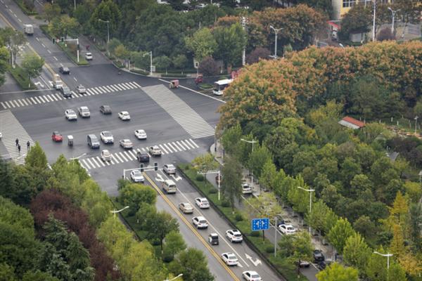 驻马店市区雪松大道西延工程预计11月初全面通车