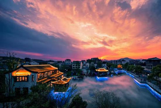 人民日报整版刊文：中国创造了怎样的城镇化奇迹