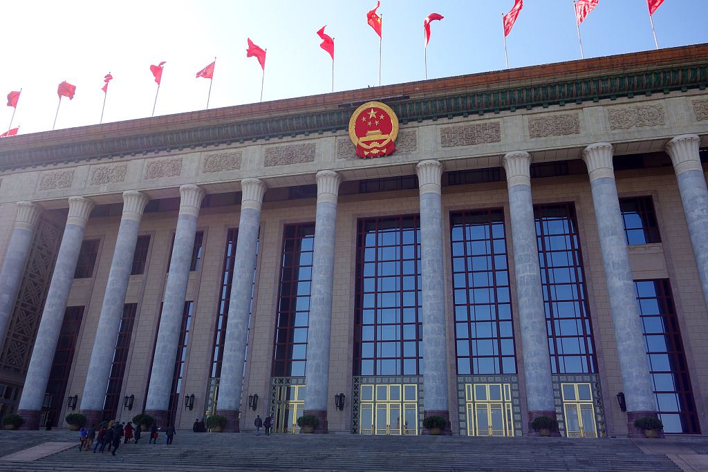 沈春耀：当前全国各级人大代表共有262万