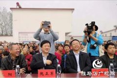 广场舞赛出乡风文明 表彰会激发群众活力