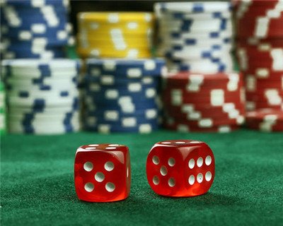 男子为还赌债骗取商户钱财最终落网