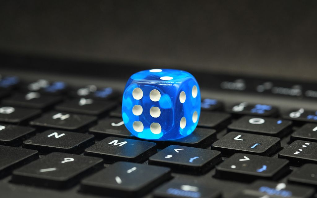 挪用2.6亿用于赌博 杭州一公司财务总监被提起公诉