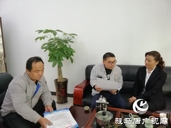 供热宣传进小区 便民服务“暖万家”