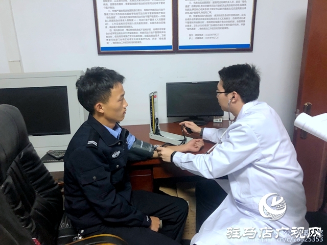 健康义诊进警营 暖警惠警聚警心